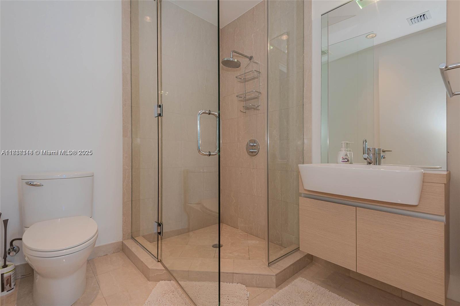 200 Biscayne Boulevard Way #5109, Miami FL 33131