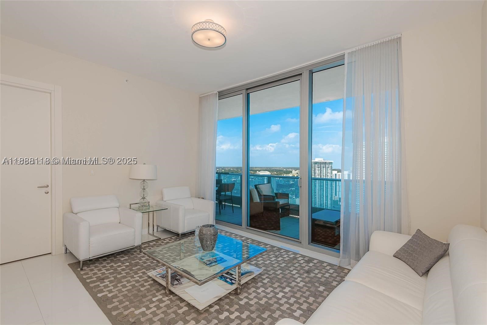 200 Biscayne Boulevard Way #5109, Miami FL 33131