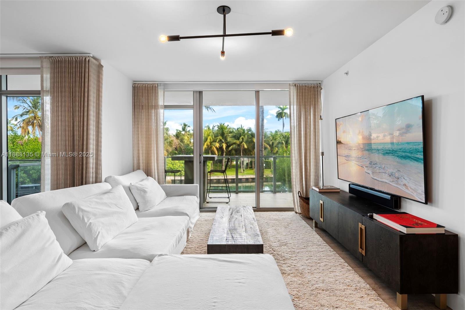 1201 20th St #304, Miami Beach FL 33139