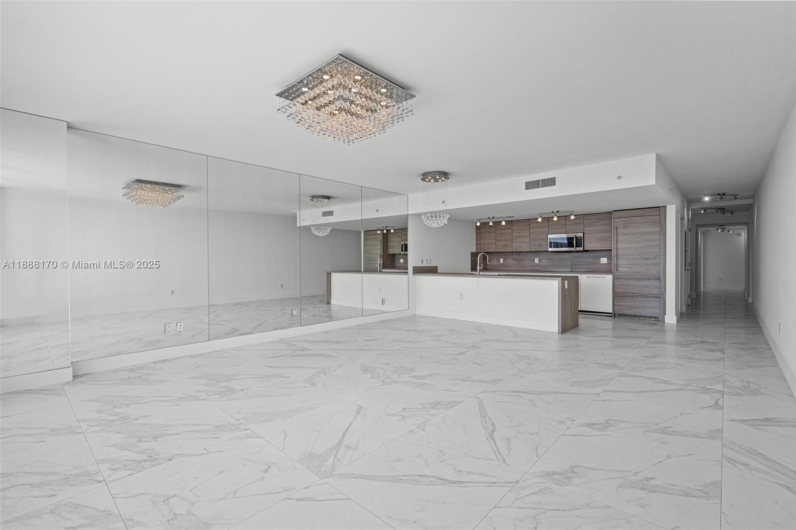 400 Sunny Isles Blvd #1005, Sunny Isles Beach FL 33160