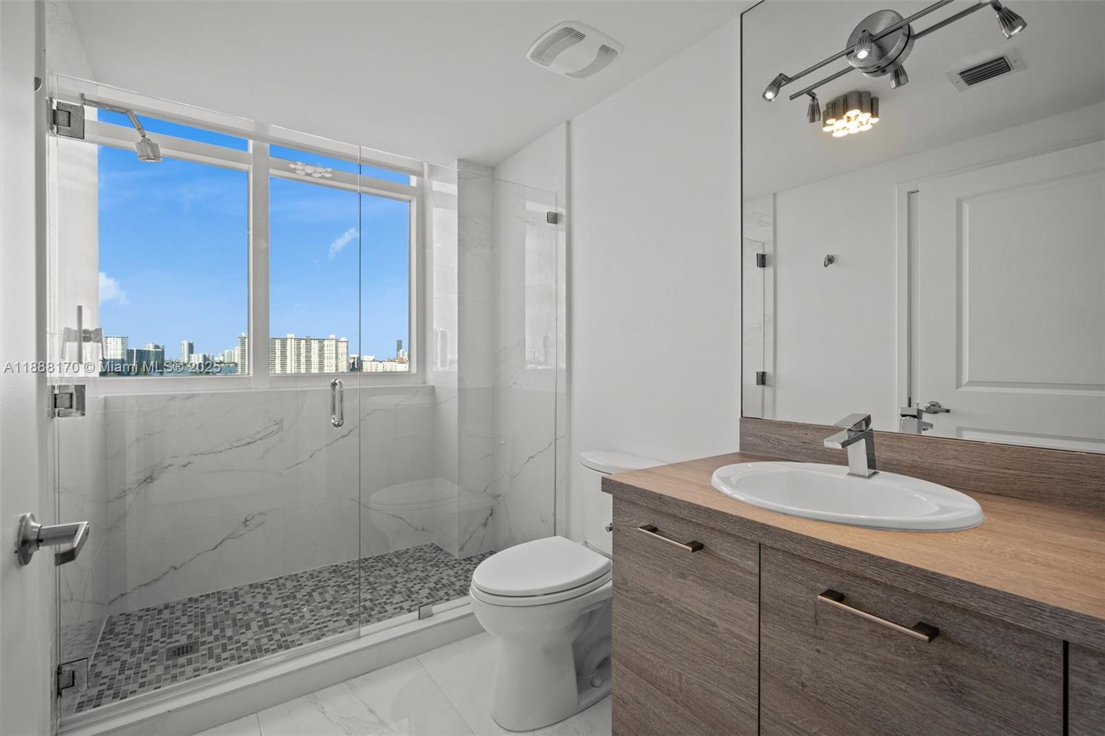 400 Sunny Isles Blvd #1005, Sunny Isles Beach FL 33160