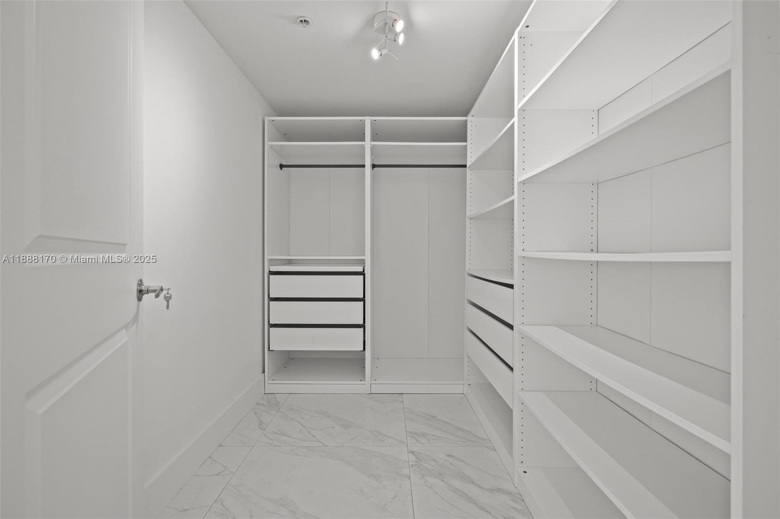 400 Sunny Isles Blvd #1005, Sunny Isles Beach FL 33160