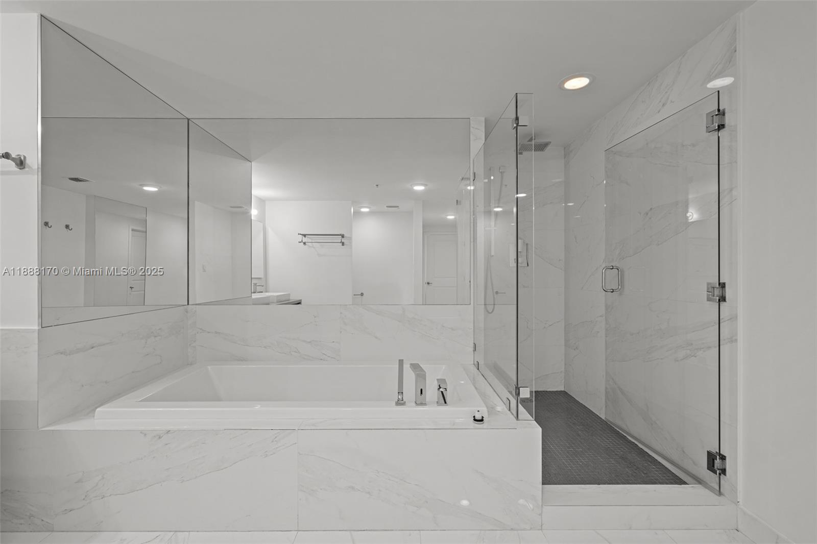 400 Sunny Isles Blvd #1005, Sunny Isles Beach FL 33160