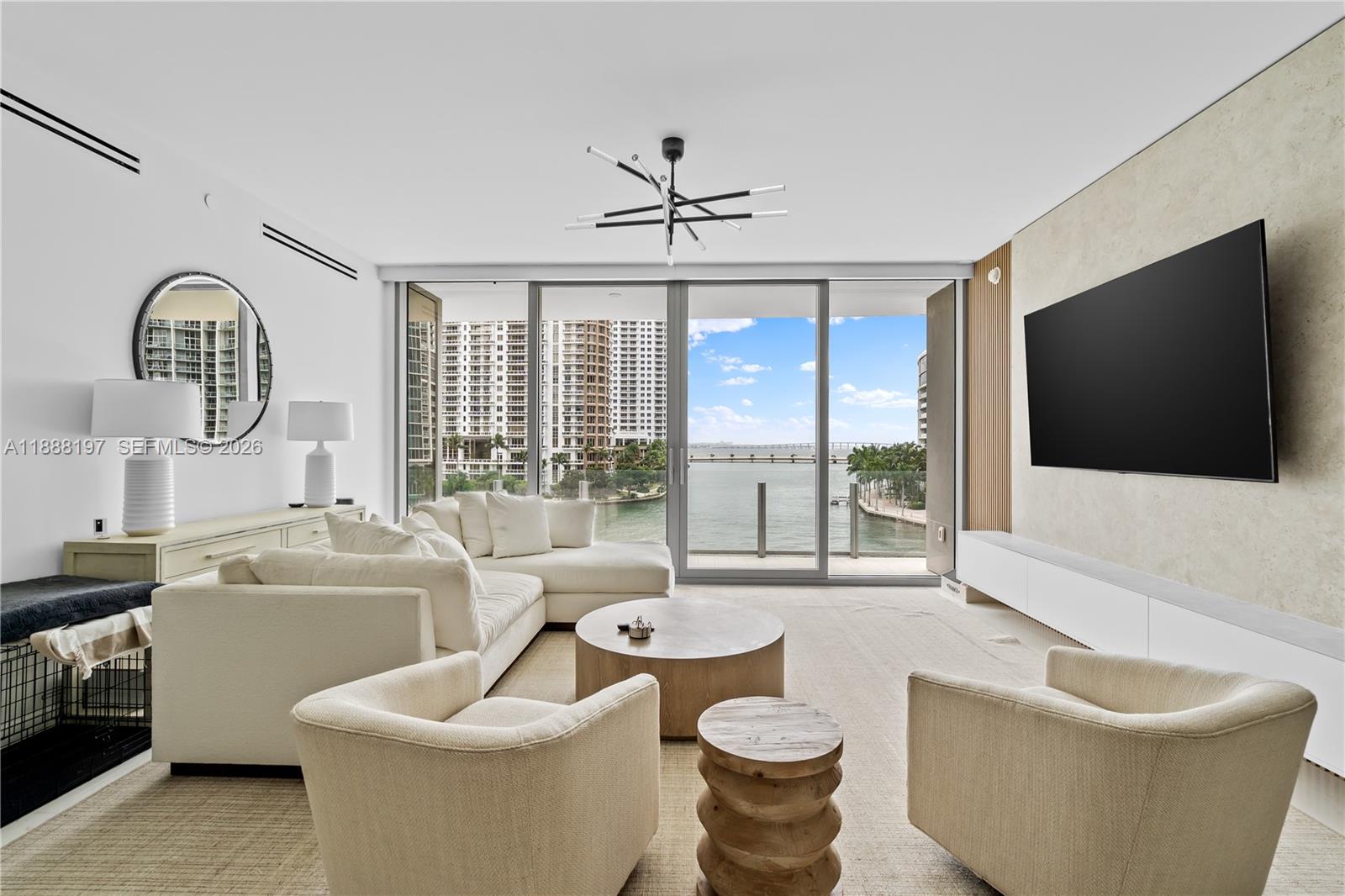 300 Biscayne Blvd Way #1103, Miami FL 33131