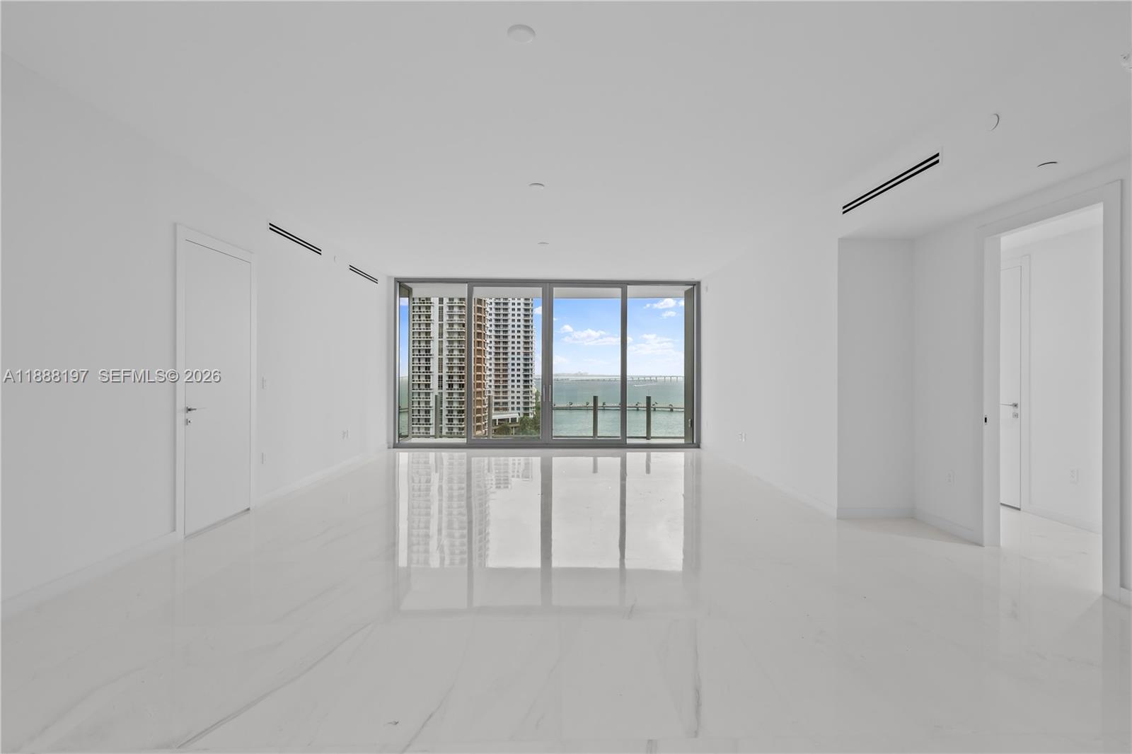 300 Biscayne Blvd Way #1103, Miami FL 33131
