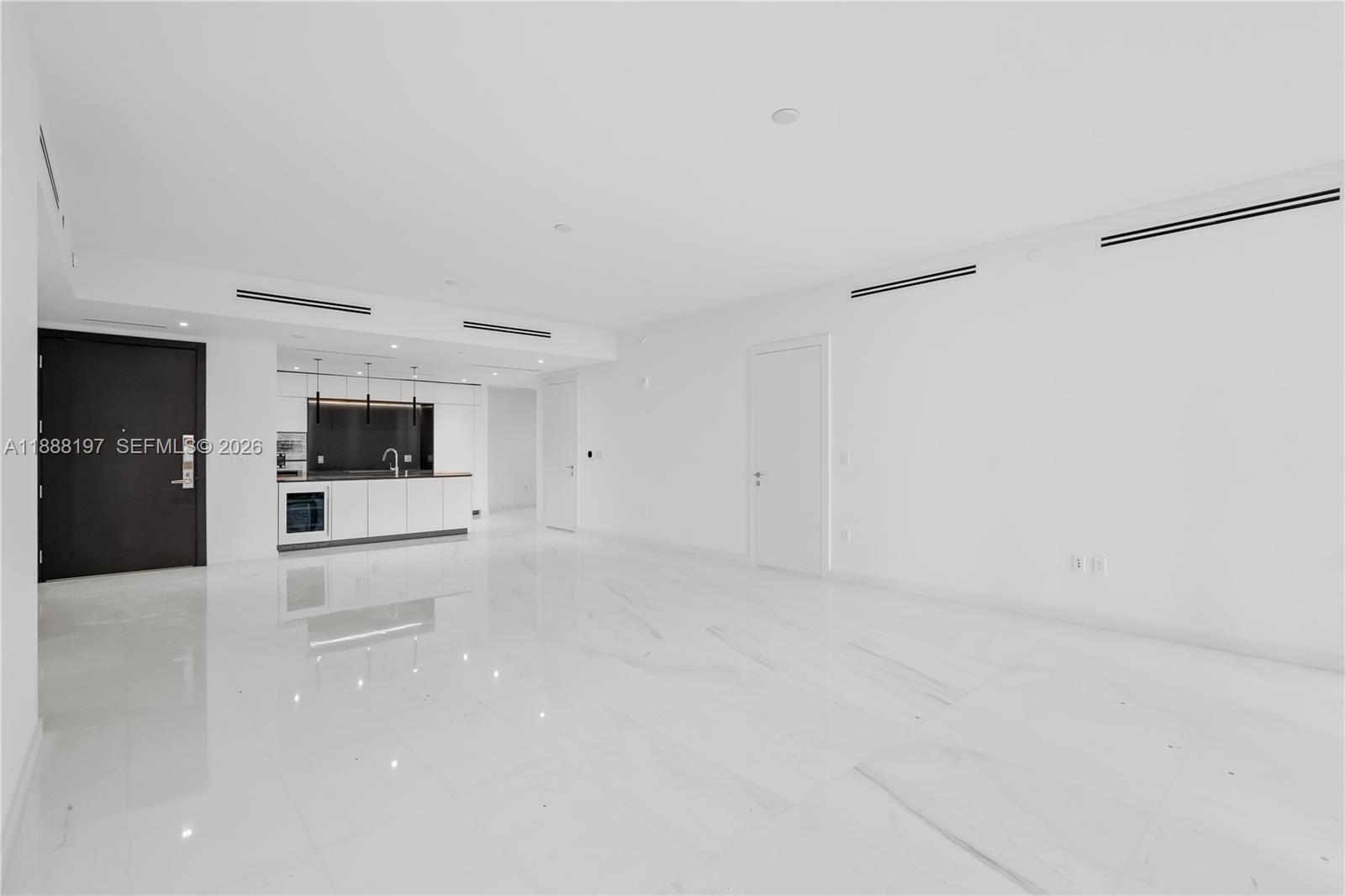 300 Biscayne Blvd Way #1103, Miami FL 33131