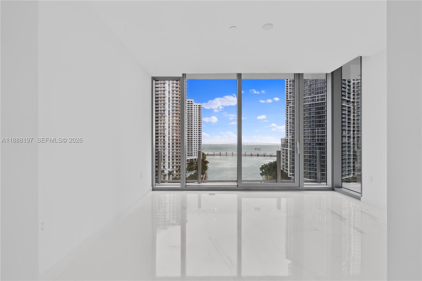 300 Biscayne Blvd Way #1103, Miami FL 33131