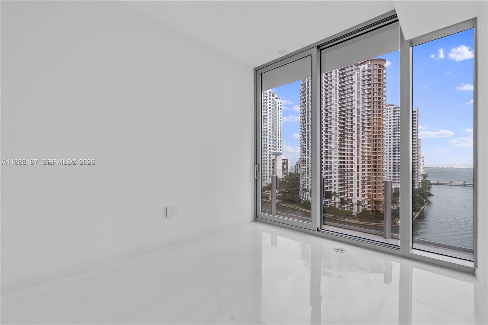 300 Biscayne Blvd Way #1103, Miami FL 33131