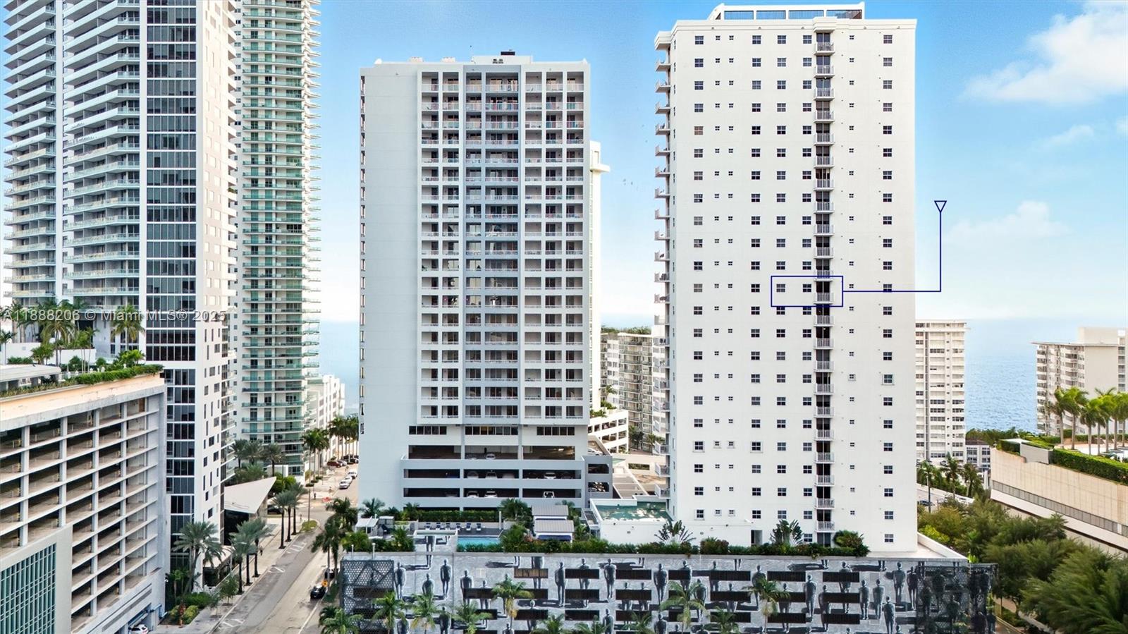 185 SE 14 Ter #1709, Miami FL 33131