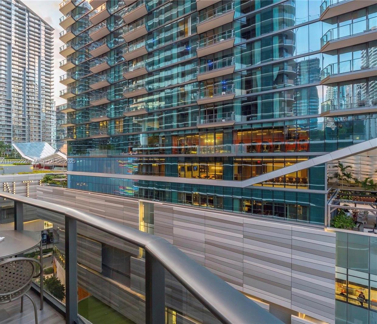 801 S Miami Ave #712, Miami FL 33130