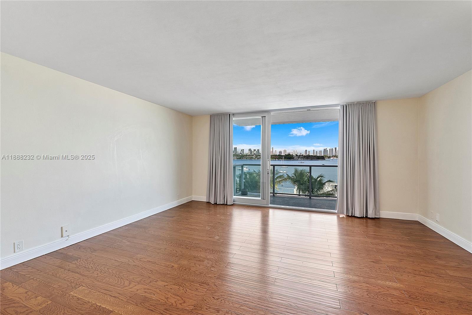 1000 West Ave #319, Miami Beach FL 33139
