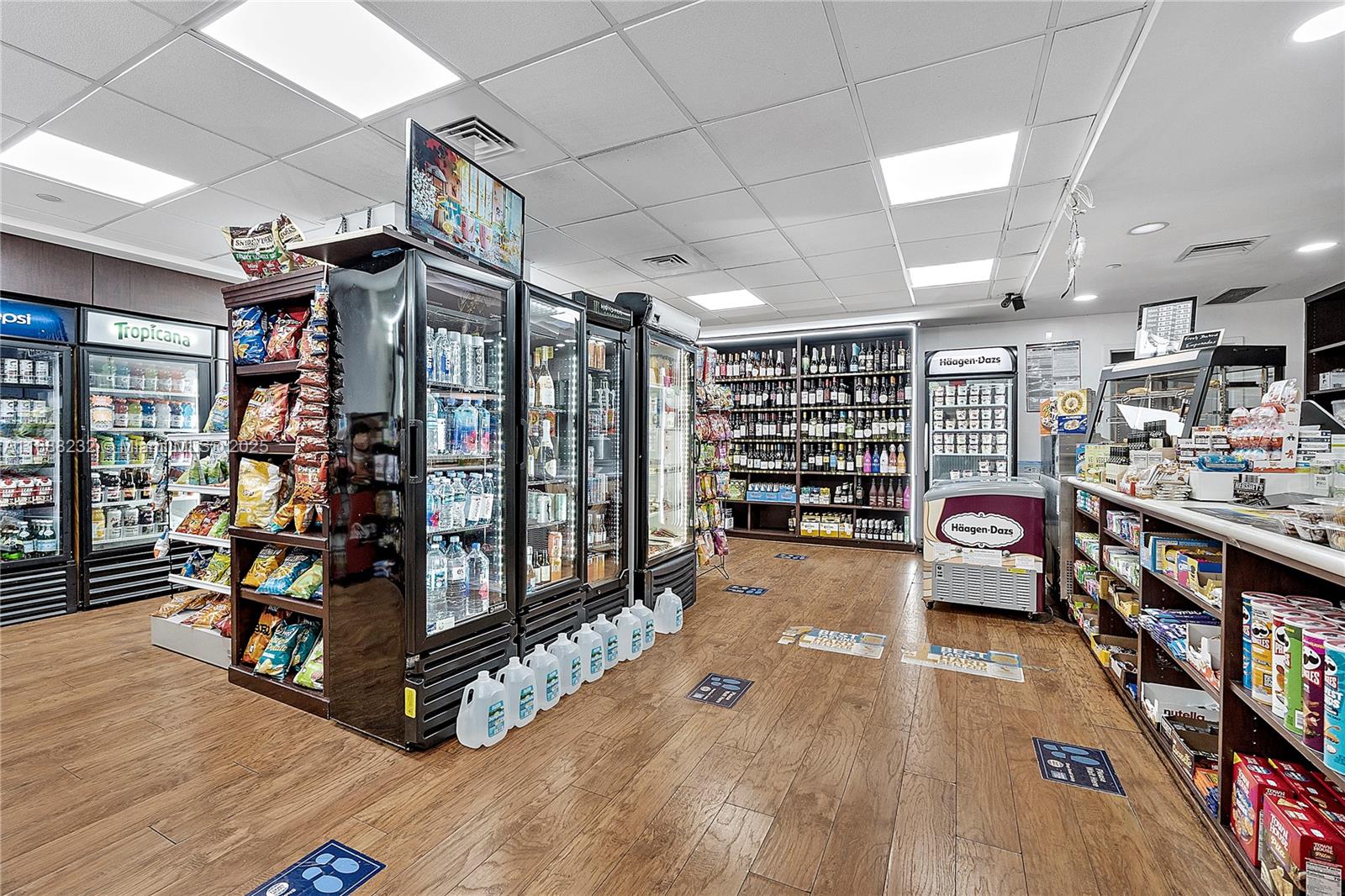 1000 West Ave #319, Miami Beach FL 33139