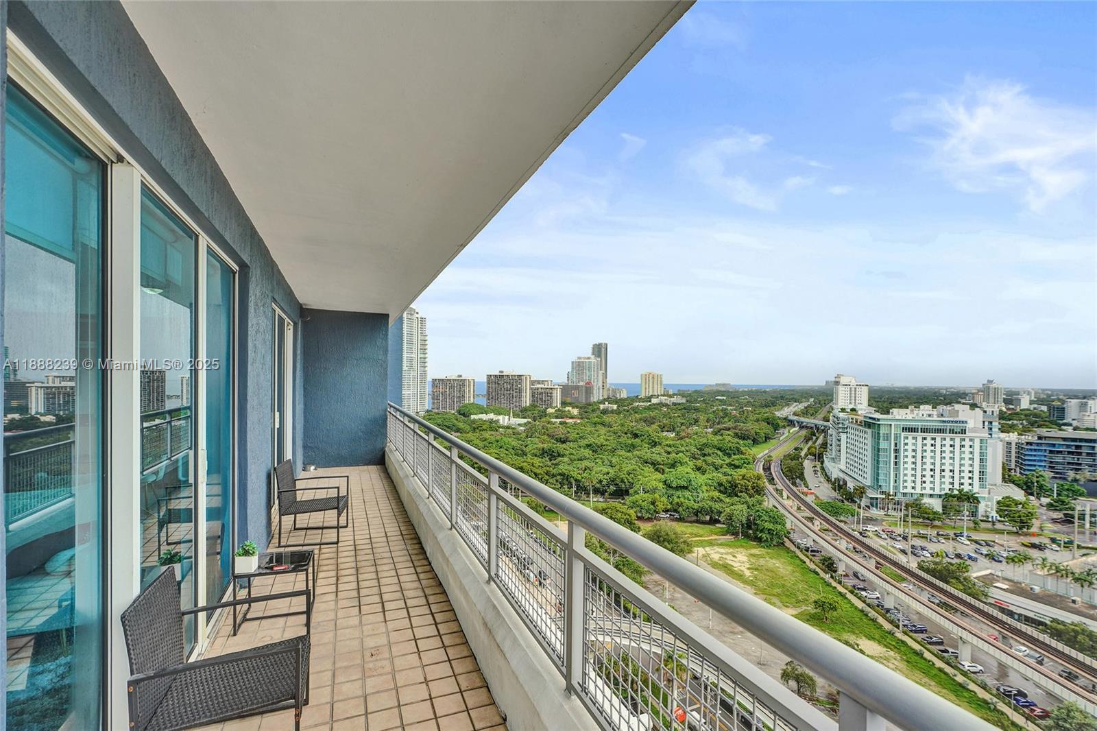 60 SW 13th St #1721, Miami FL 33130