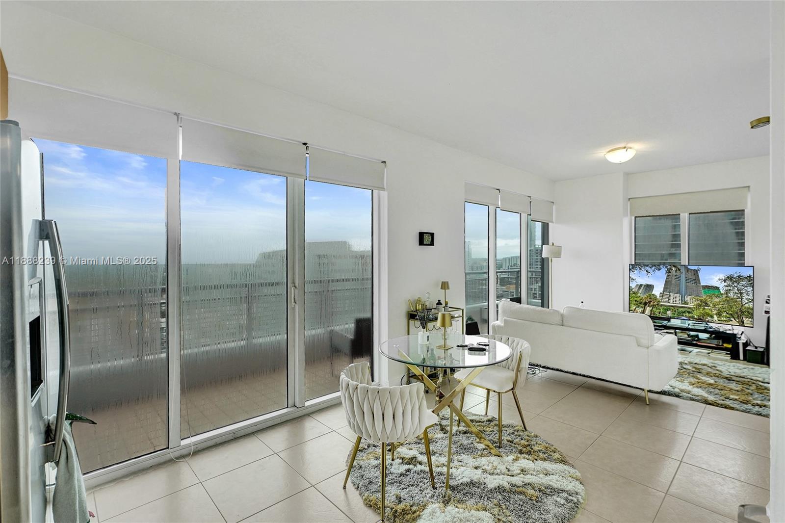 60 SW 13th St #1721, Miami FL 33130