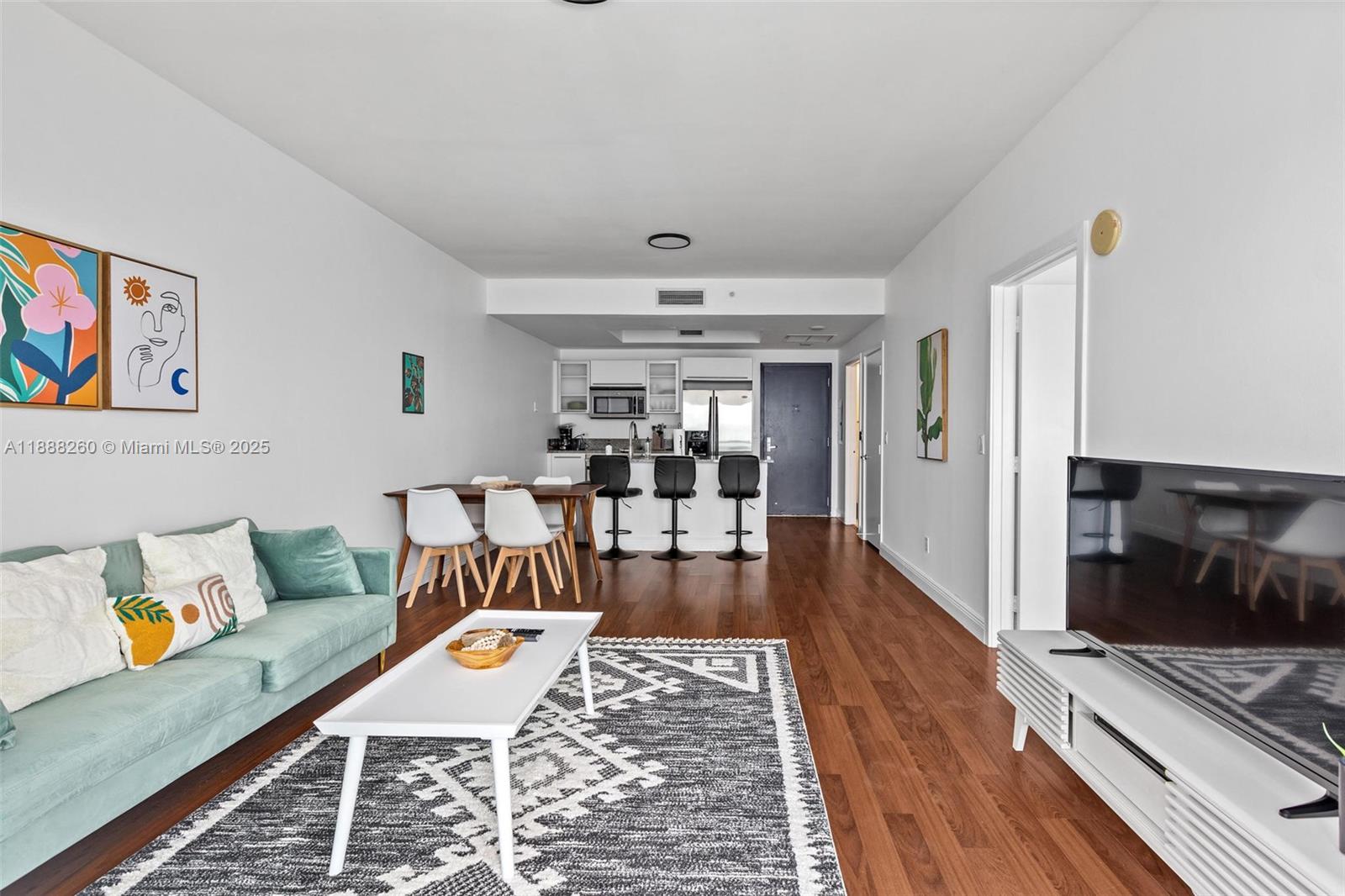888 Biscayne Blvd #4002, Miami FL 33132