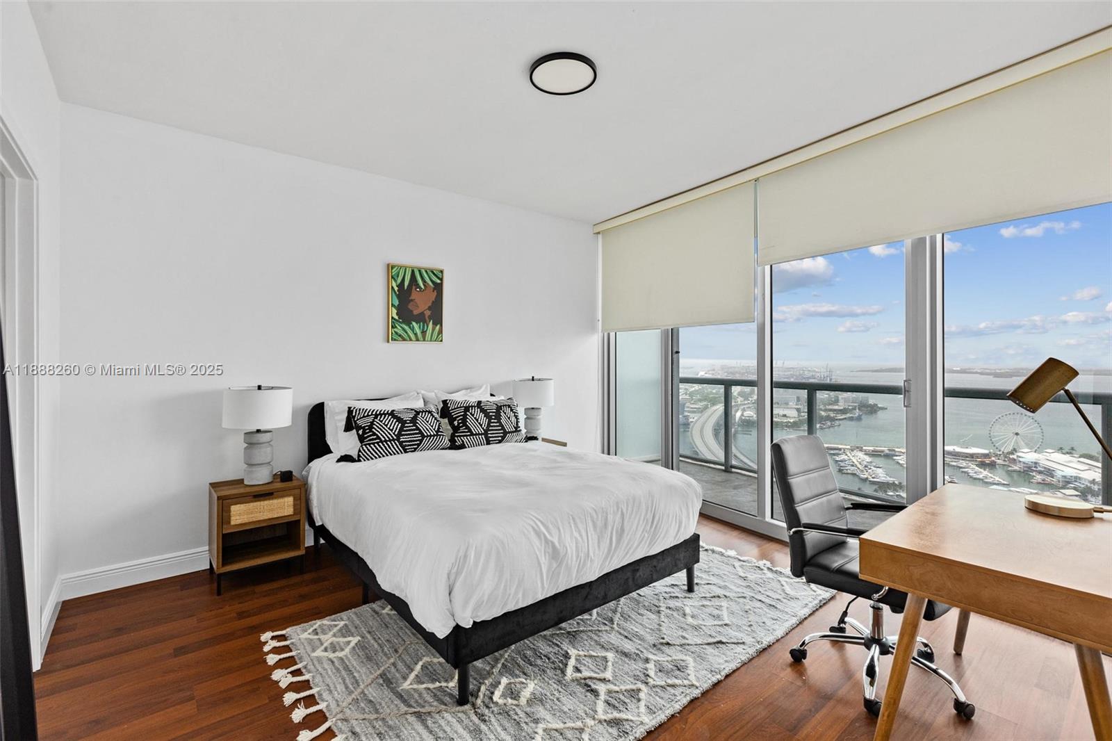 888 Biscayne Blvd #4002, Miami FL 33132