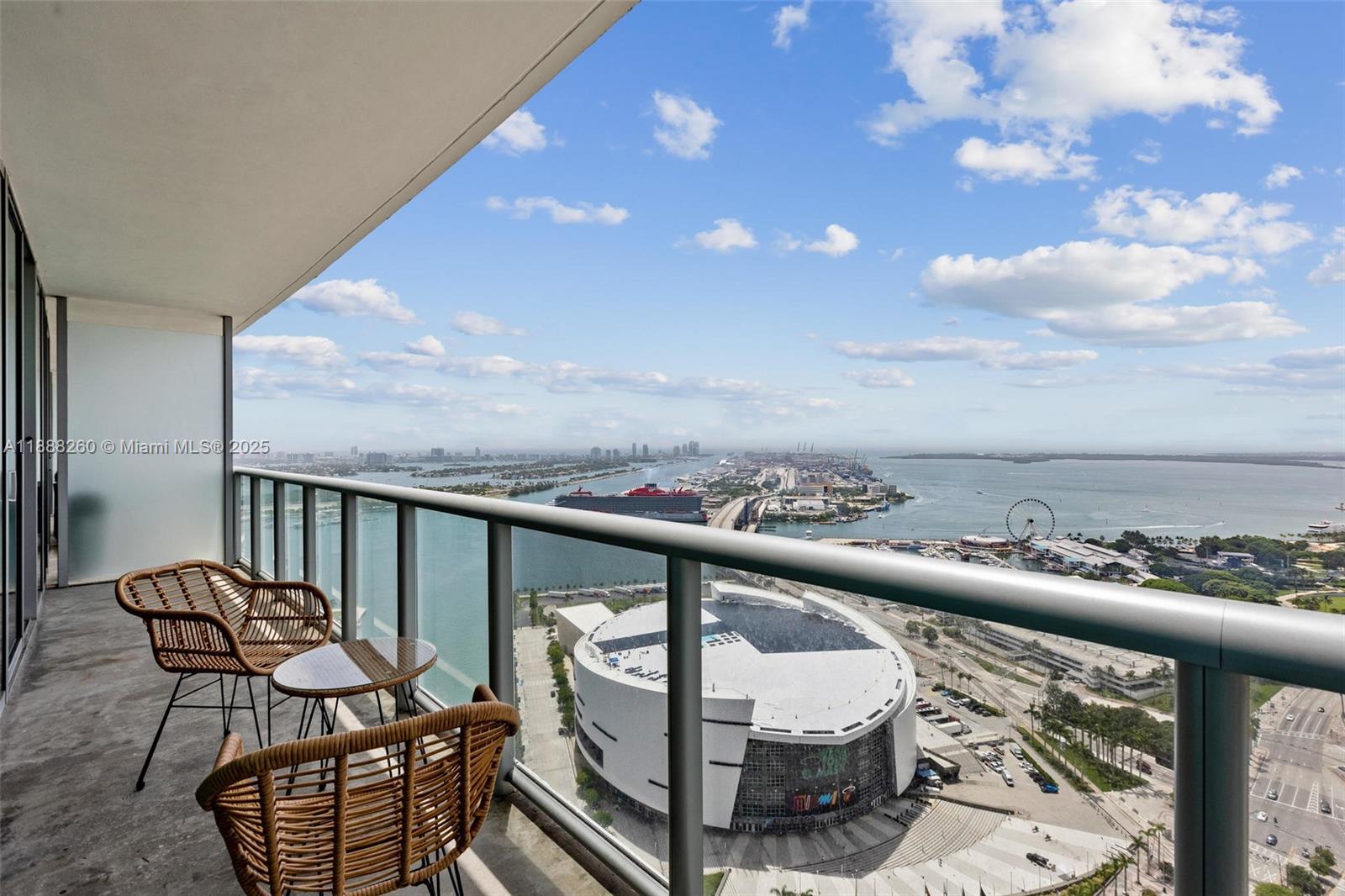 888 Biscayne Blvd #4002, Miami FL 33132