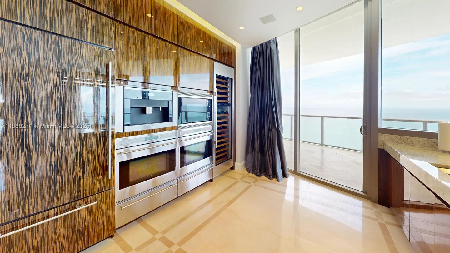 Bal Harbour FL 33154 - A11888271