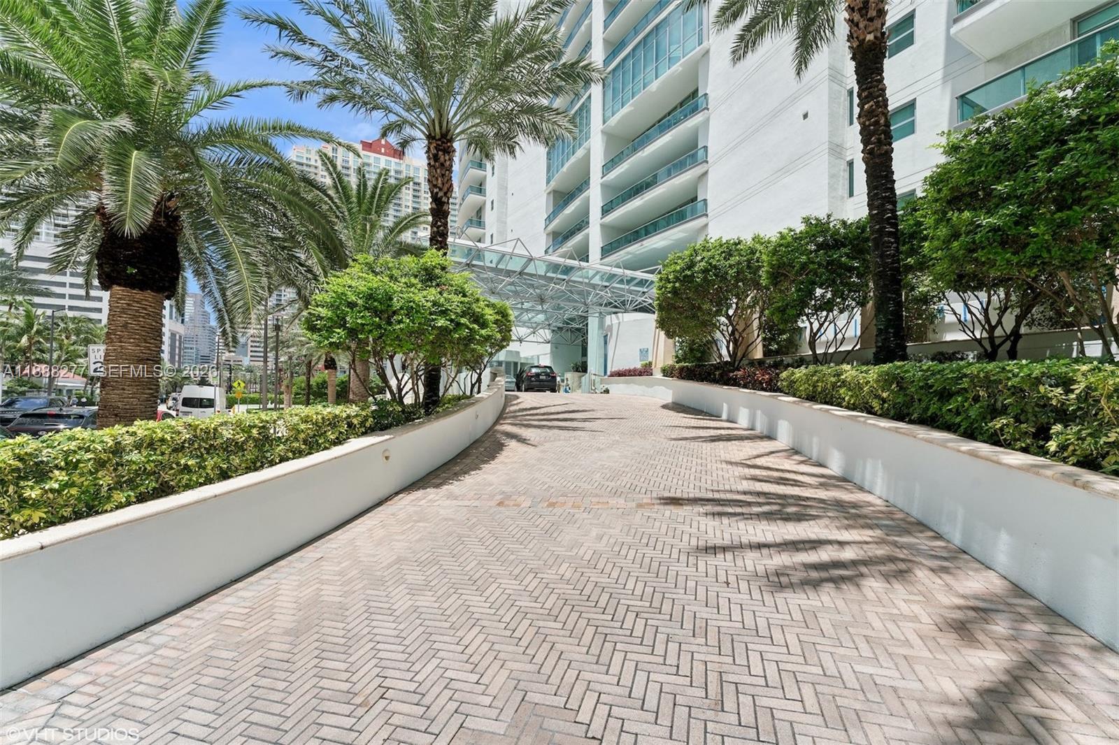 1331 Brickell Bay Dr #2802, Miami FL 33131