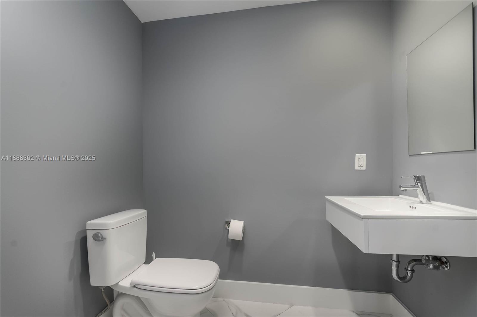 17301 Biscayne Blvd #411, North Miami Beach FL 33160