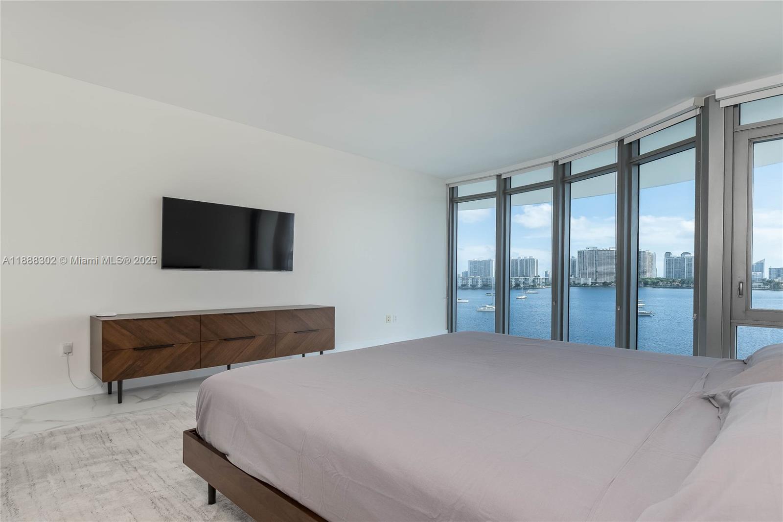 17301 Biscayne Blvd #411, North Miami Beach FL 33160