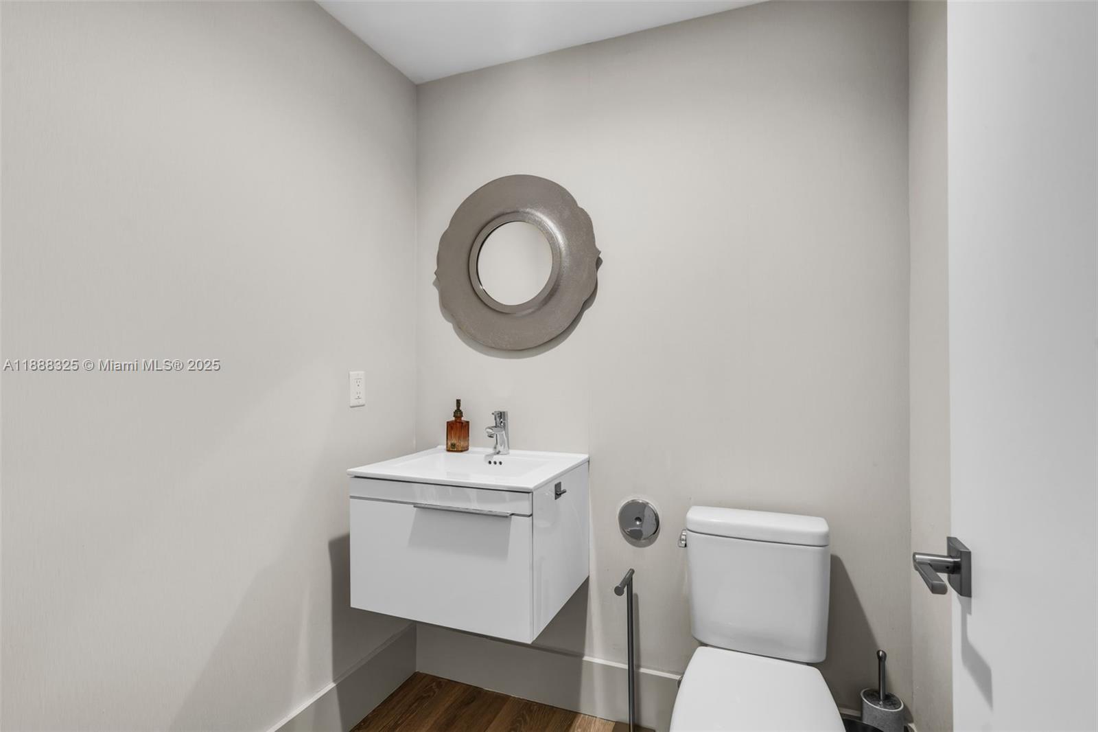17301 Biscayne Blvd #501, North Miami Beach FL 33160