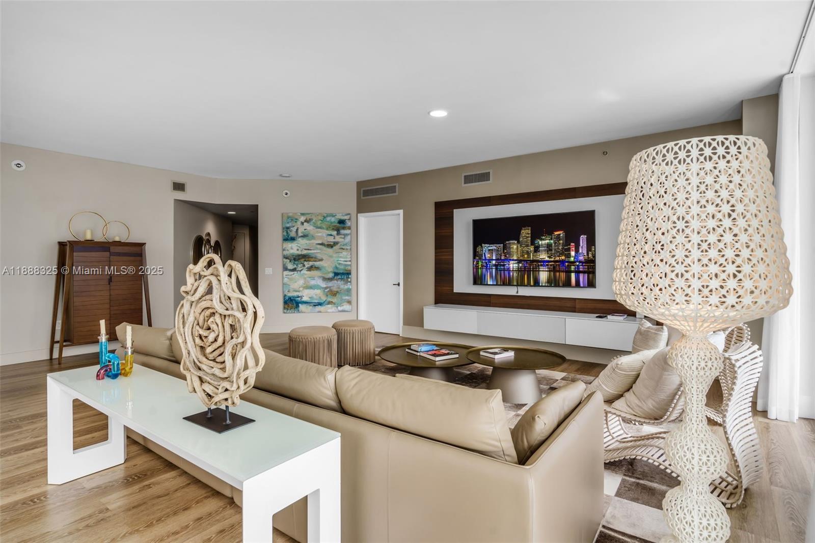 17301 Biscayne Blvd #501, North Miami Beach FL 33160