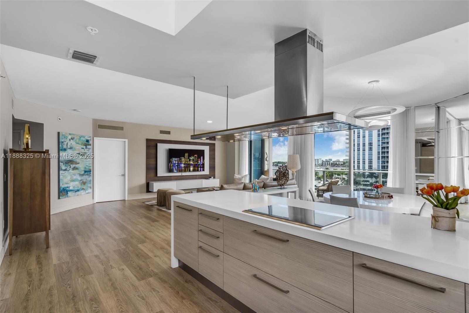 17301 Biscayne Blvd #501, North Miami Beach FL 33160