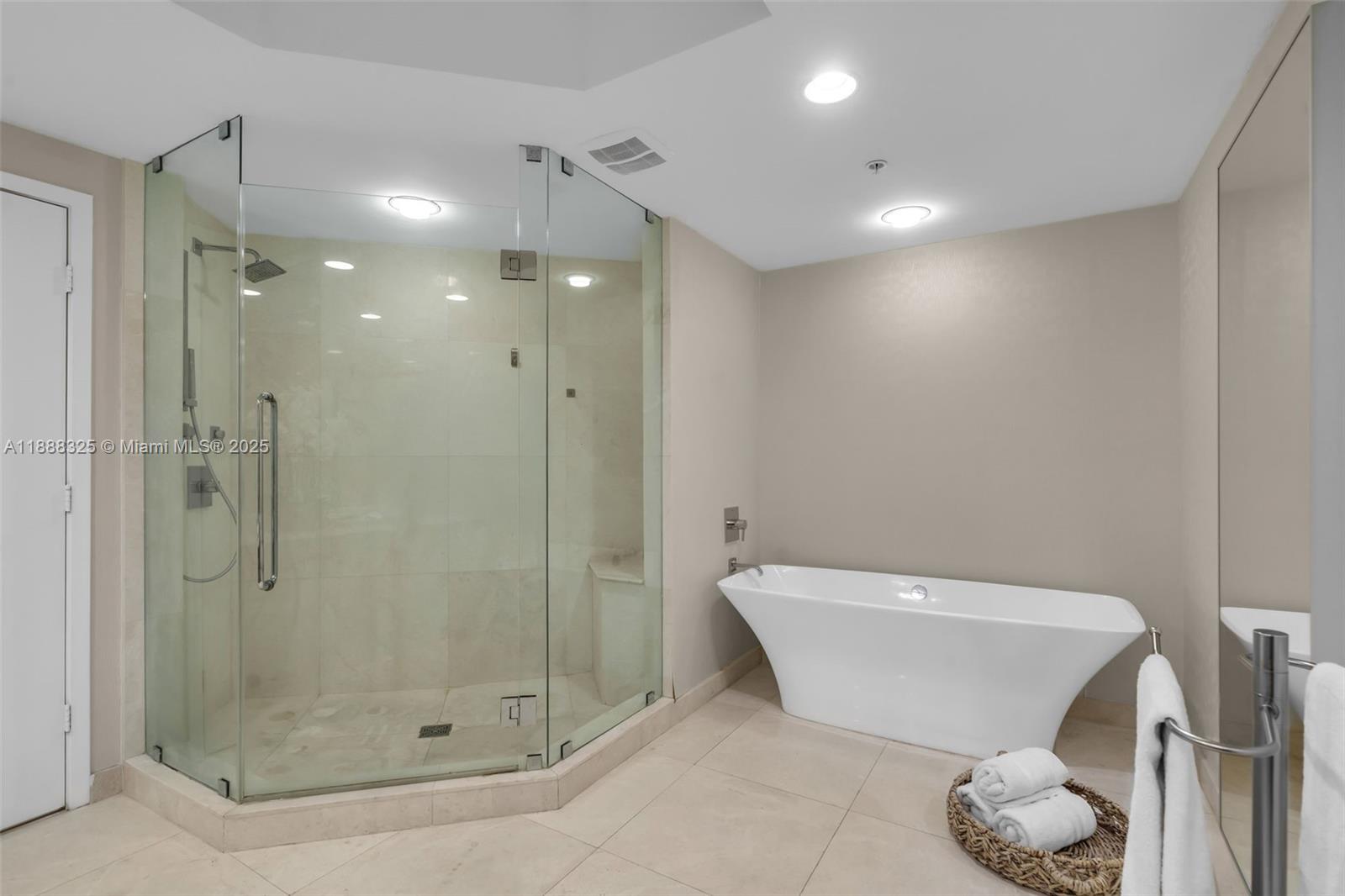 17301 Biscayne Blvd #501, North Miami Beach FL 33160