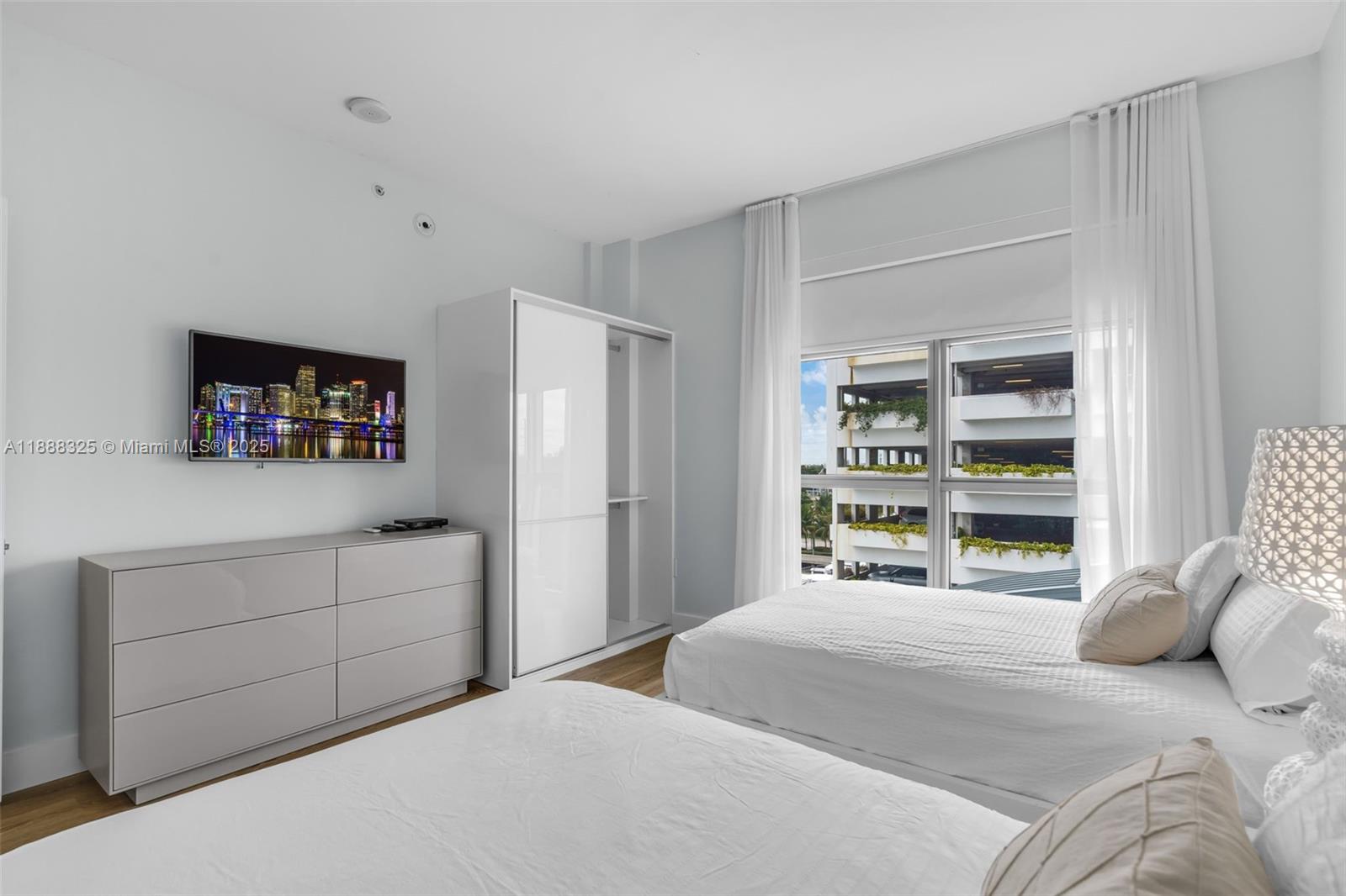 17301 Biscayne Blvd #501, North Miami Beach FL 33160