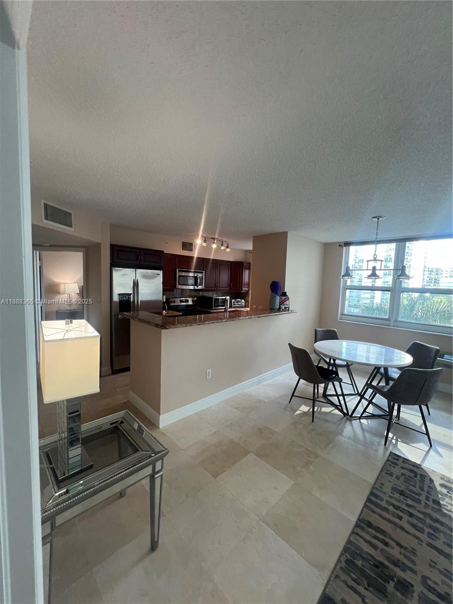 1155 Brickell Bay Dr #401, Miami FL 33131