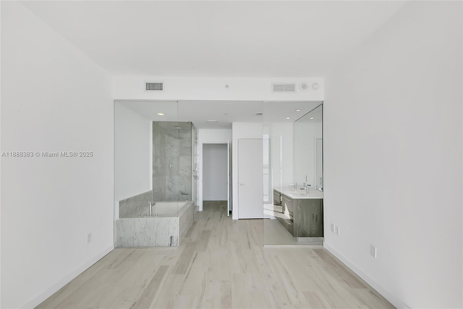 480 NE 31st St #904, Miami FL 33137