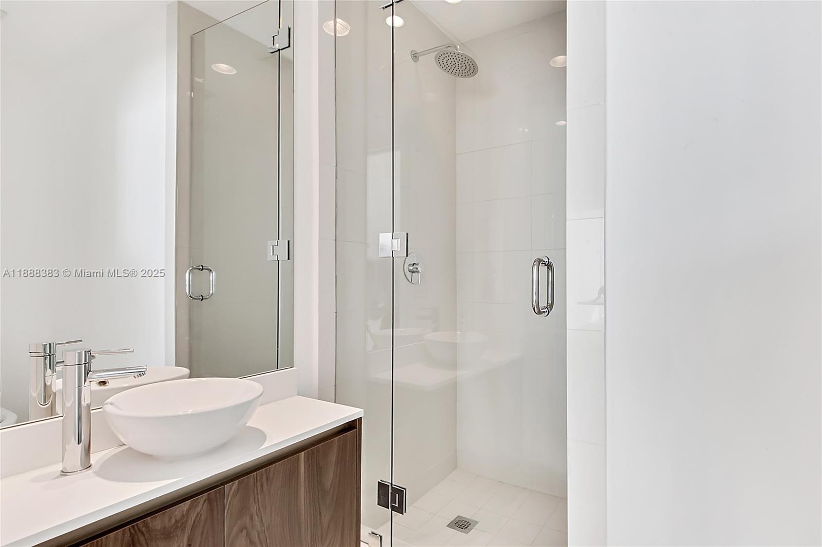 480 NE 31st St #904, Miami FL 33137