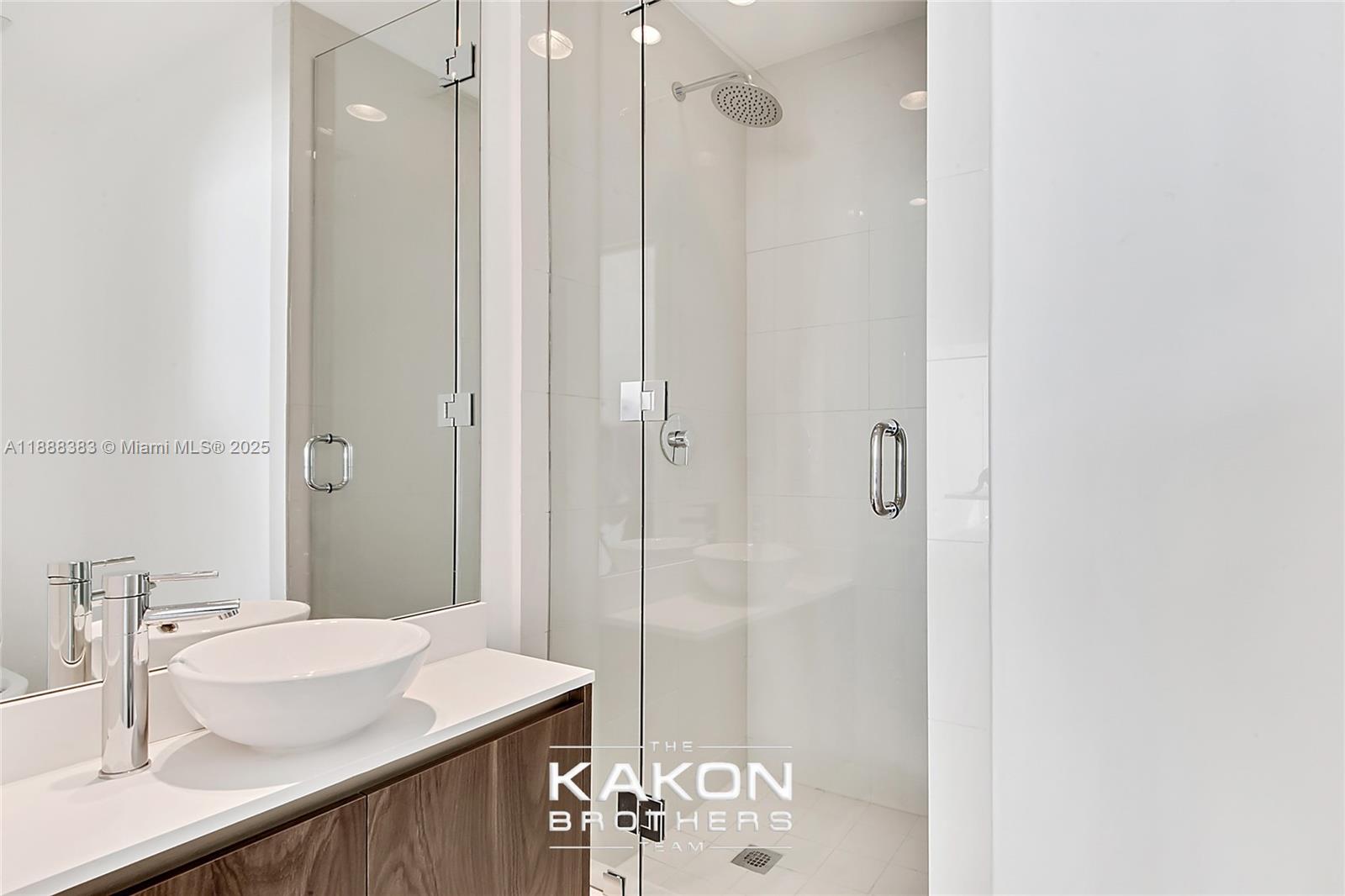 480 NE 31st St #904, Miami FL 33137