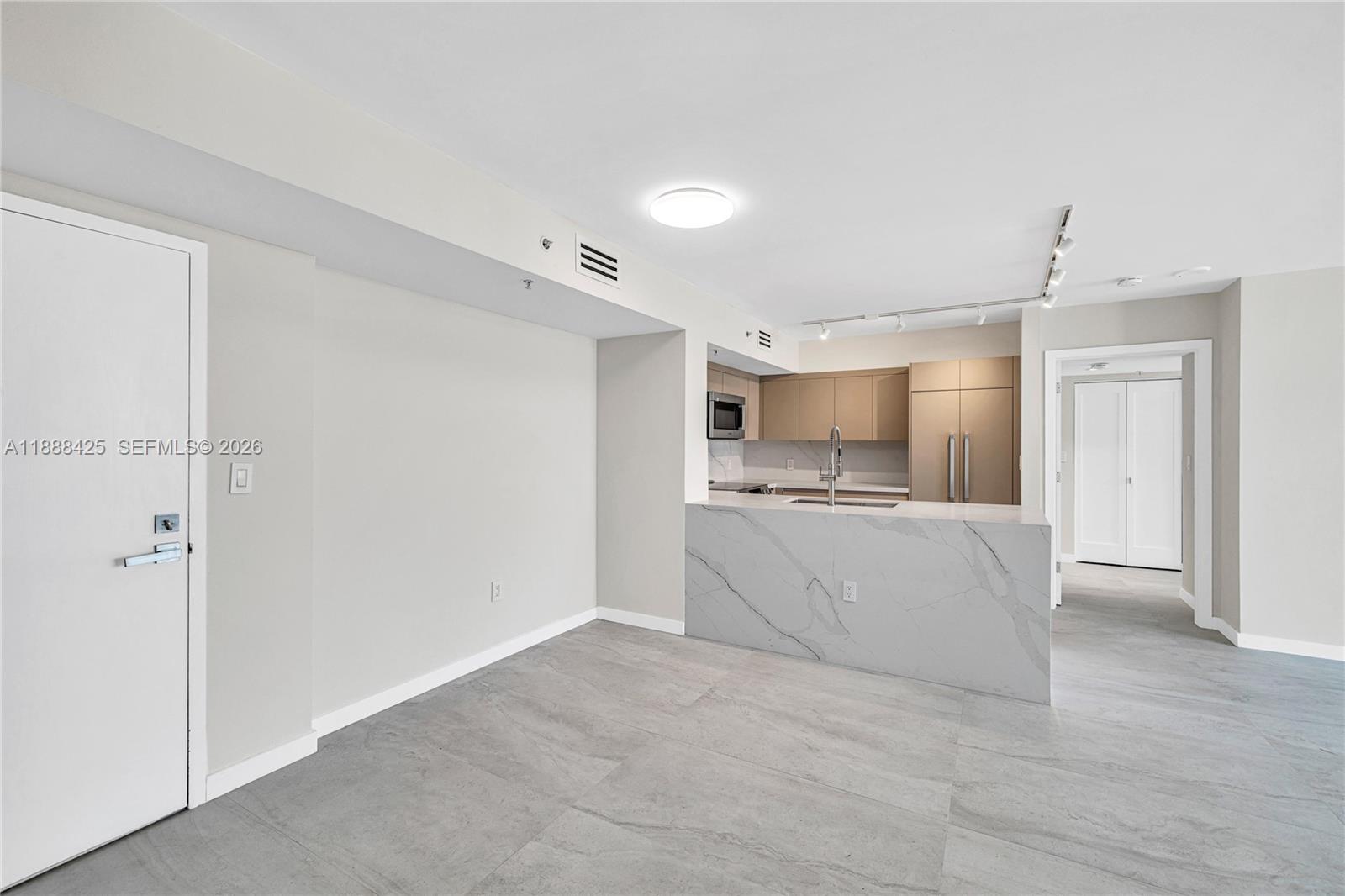 90 Alton Rd #1103, Miami Beach FL 33139