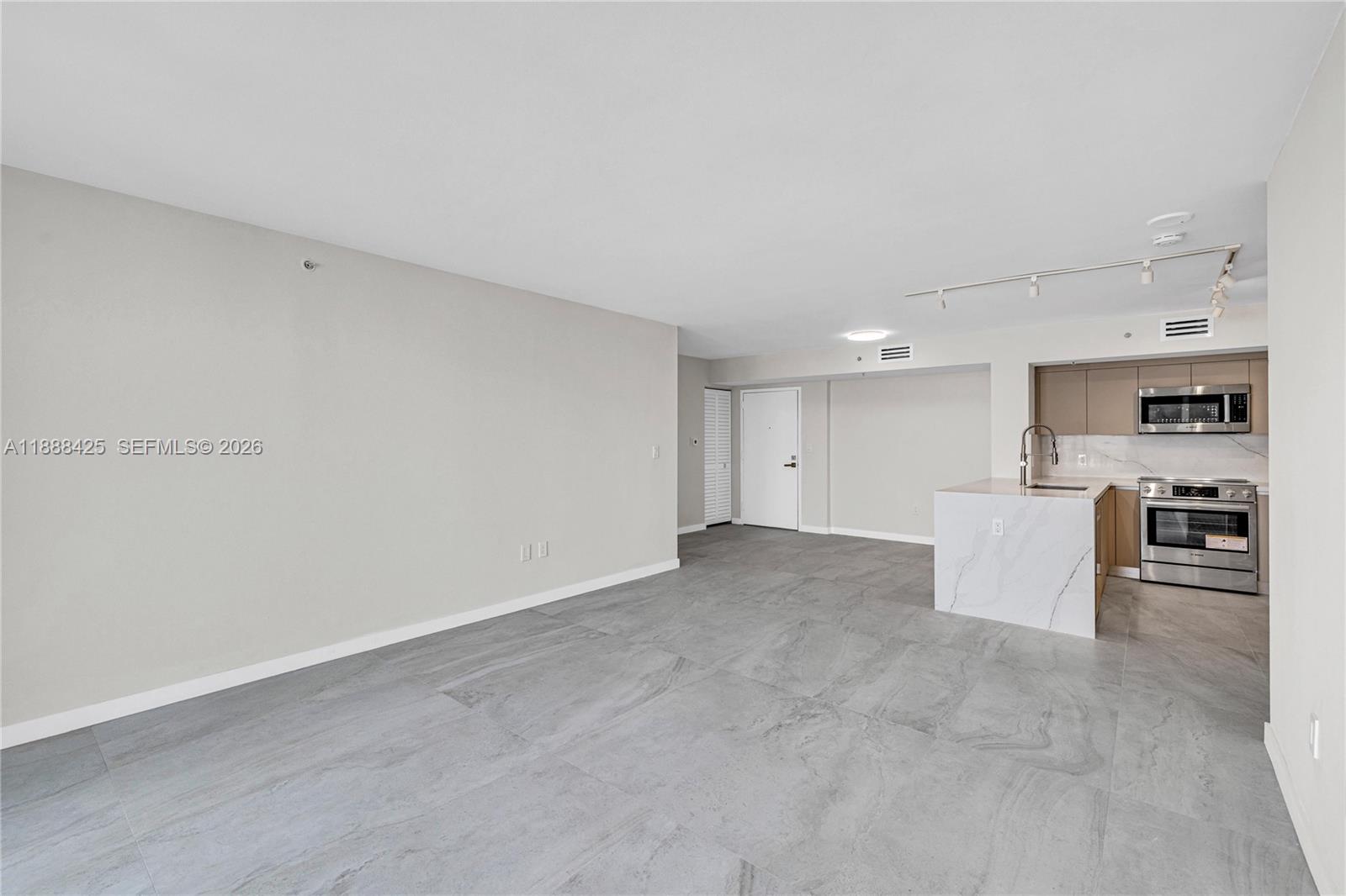 90 Alton Rd #1103, Miami Beach FL 33139