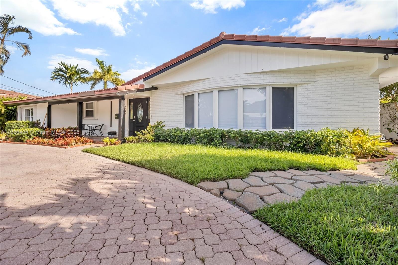 5830 NE 14th Rd, Fort Lauderdale FL 33334