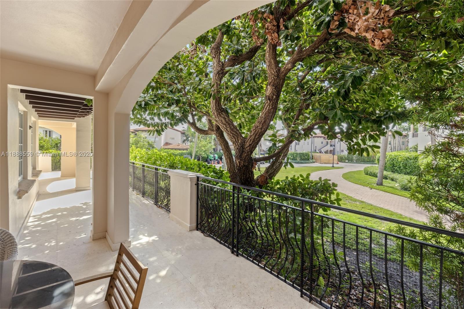 19216 Fisher Island Dr #19216, Miami Beach FL 33109