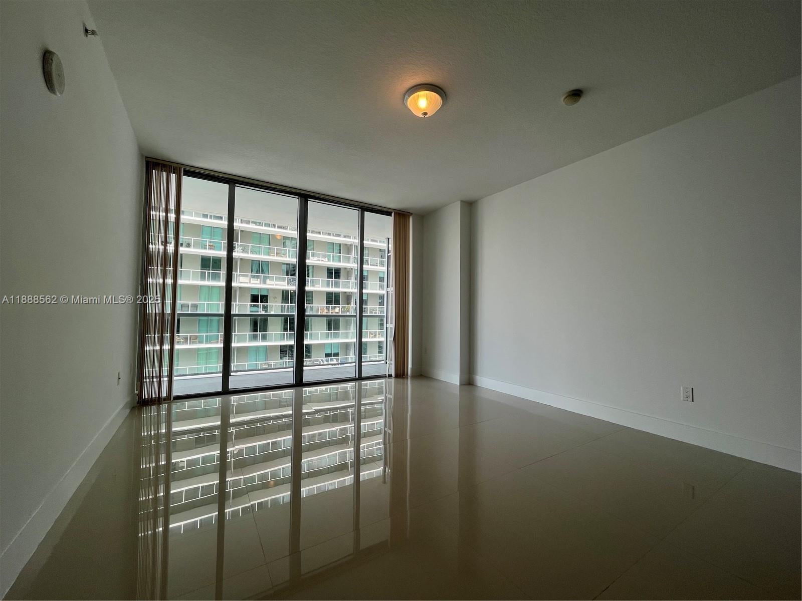 79 SW 12th St #2608-S, Miami FL 33130