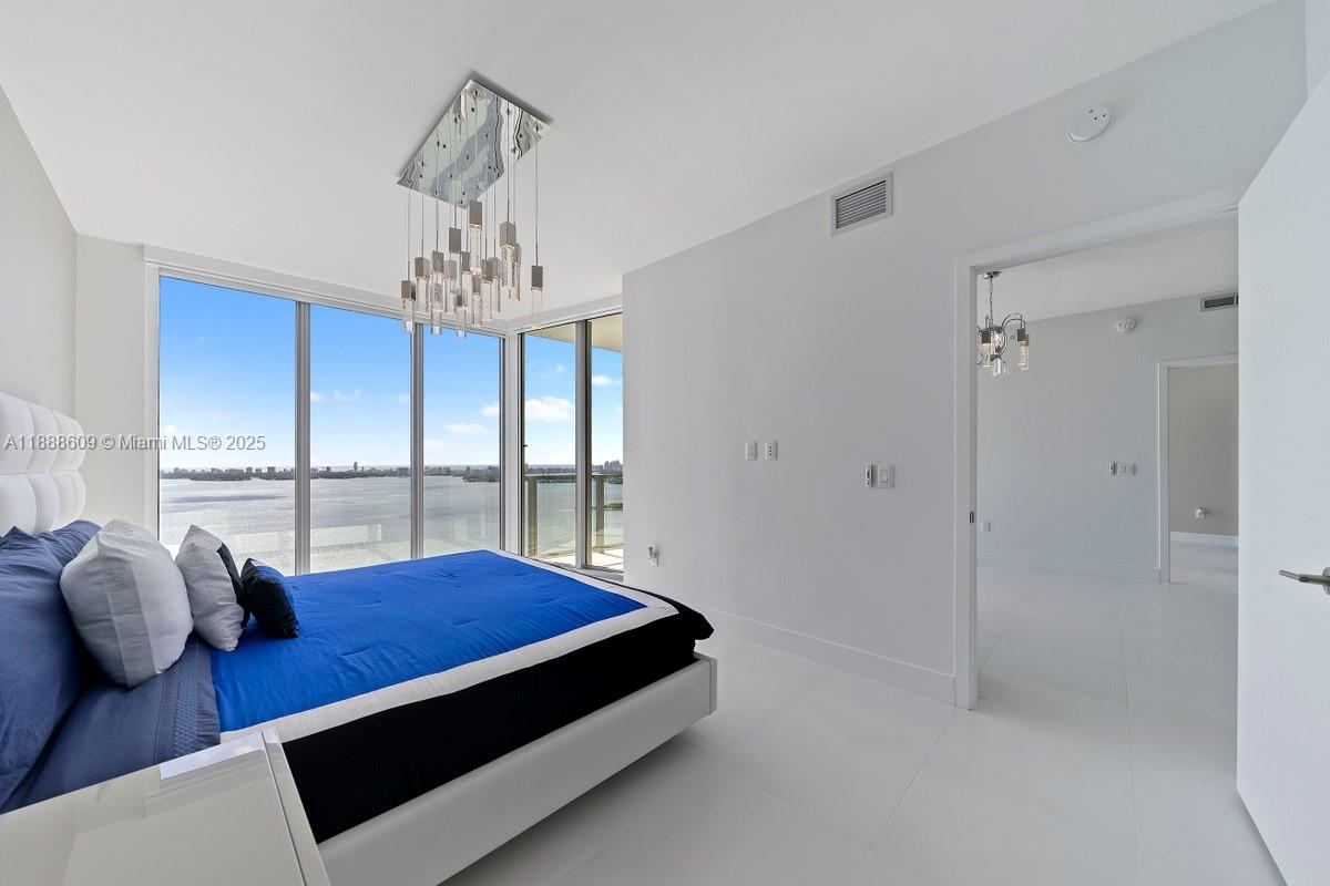 2900 NE 7 Ave #3605, Miami FL 33137