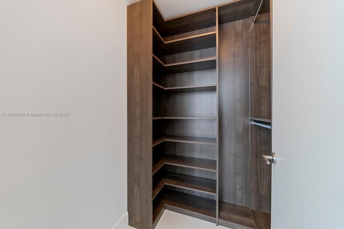 2900 NE 7 Ave #3605, Miami FL 33137