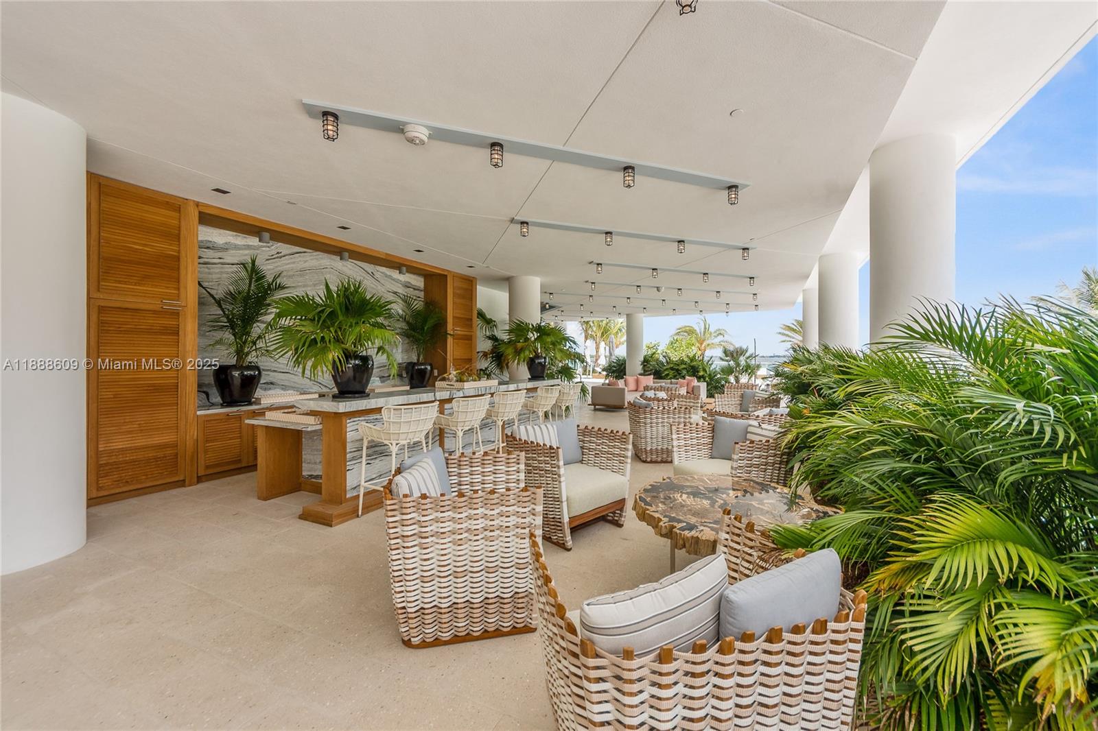 2900 NE 7 Ave #3605, Miami FL 33137
