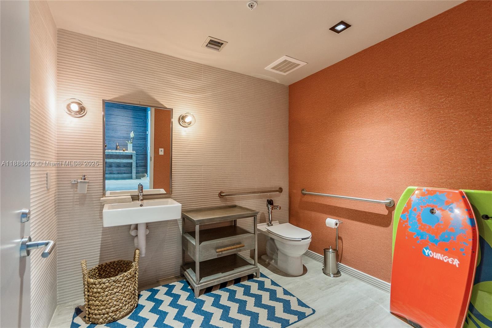 2900 NE 7 Ave #3605, Miami FL 33137