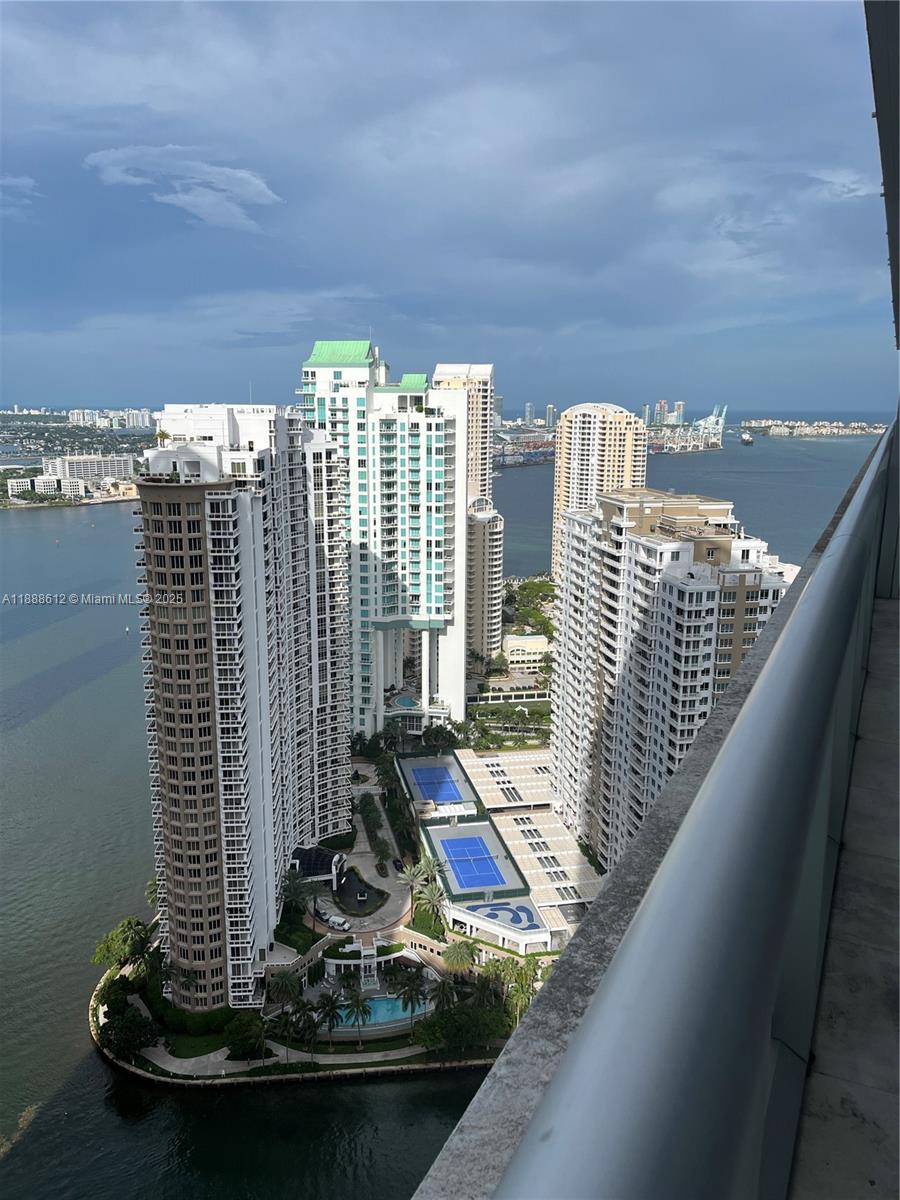 495 Brickell Ave #4106, Miami FL 33131