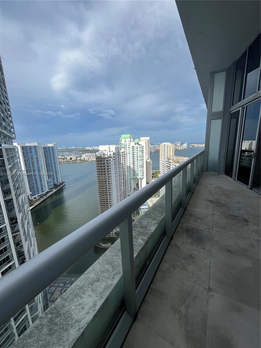 495 Brickell Ave #4106, Miami FL 33131