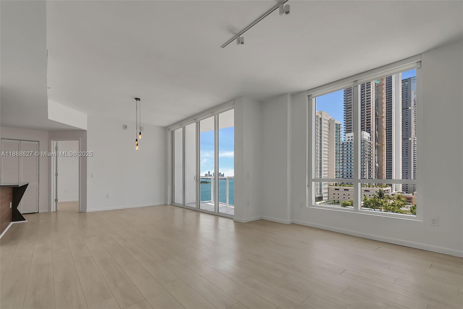 601 NE 27th St #1206, Miami FL 33137