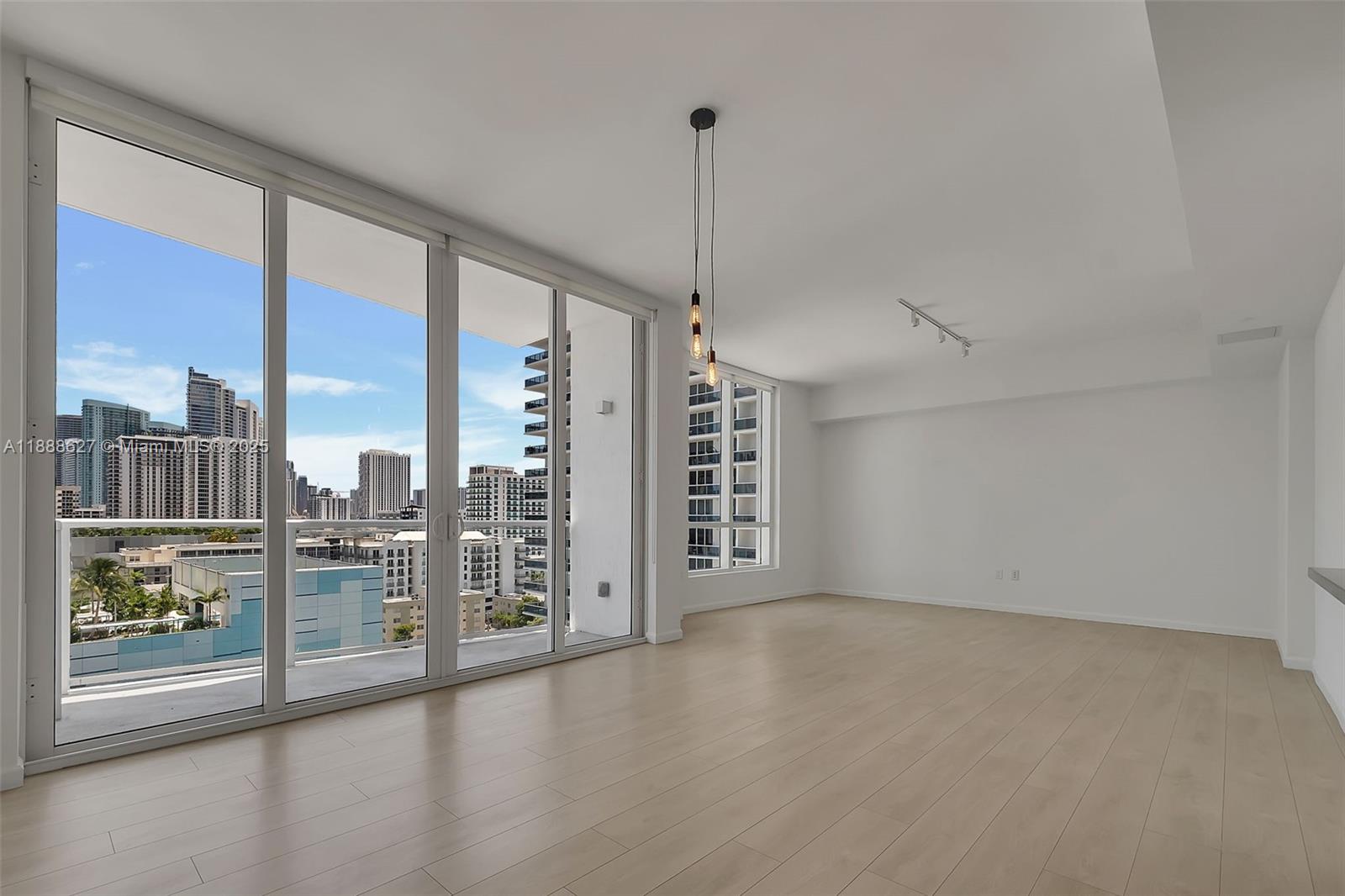 601 NE 27th St #1206, Miami FL 33137