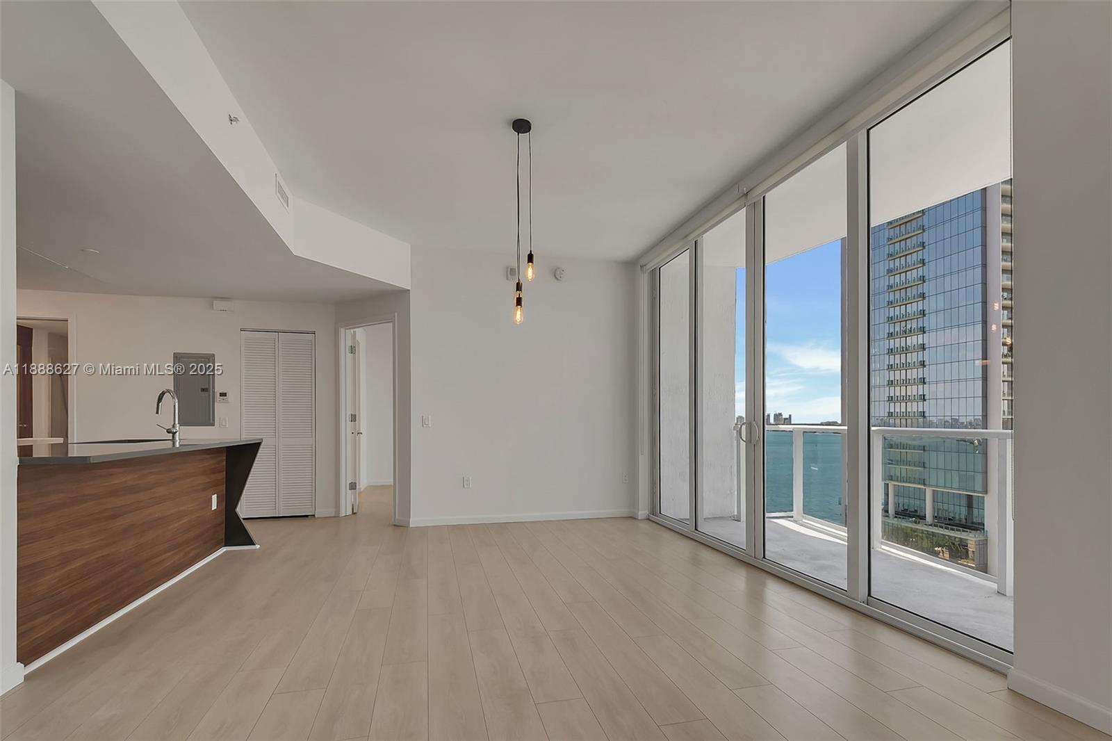 601 NE 27th St #1206, Miami FL 33137