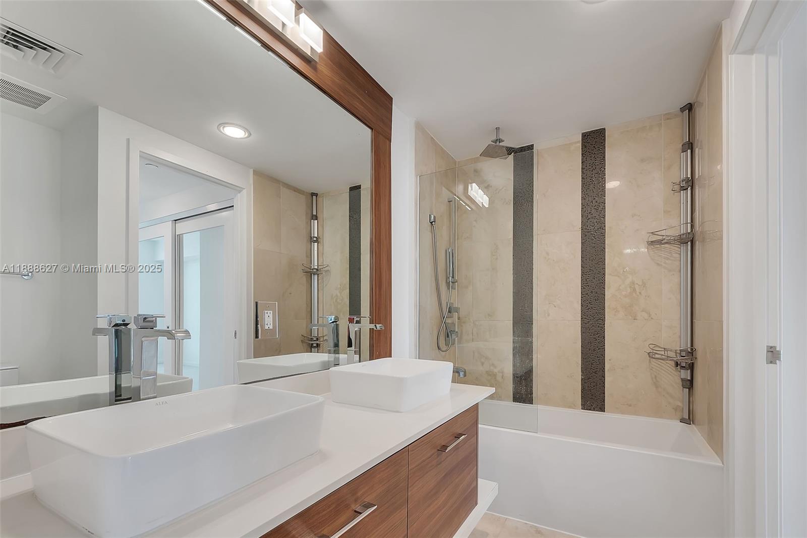 601 NE 27th St #1206, Miami FL 33137