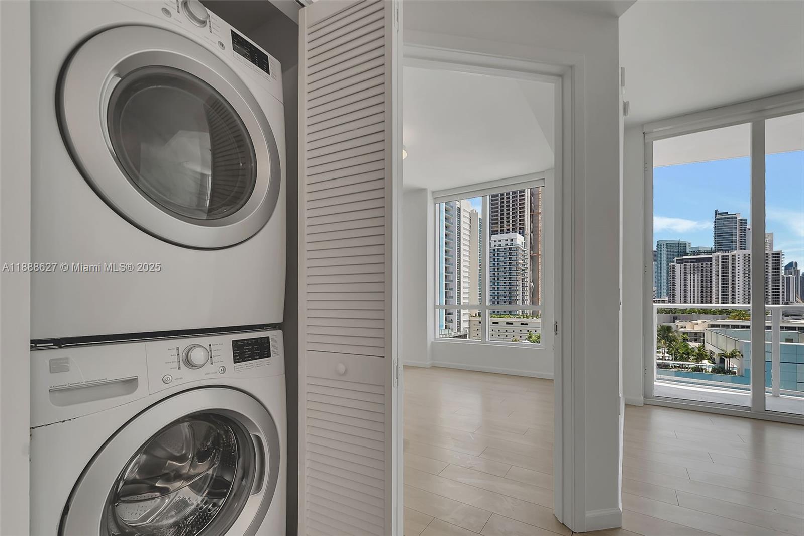 601 NE 27th St #1206, Miami FL 33137